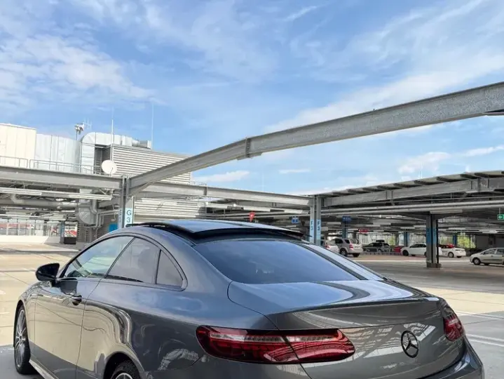 Mercedes-Benz E W213 200 MHEV