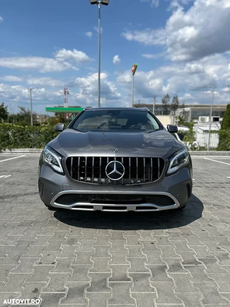Mercedes-Benz GLA X156 220 d 4MATIC Aut. — imagine 2