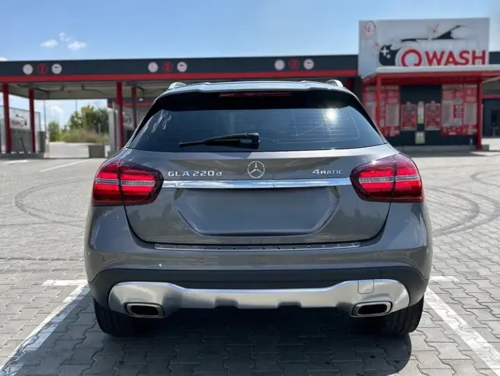 Mercedes-Benz GLA X156 220 d 4MATIC Aut.