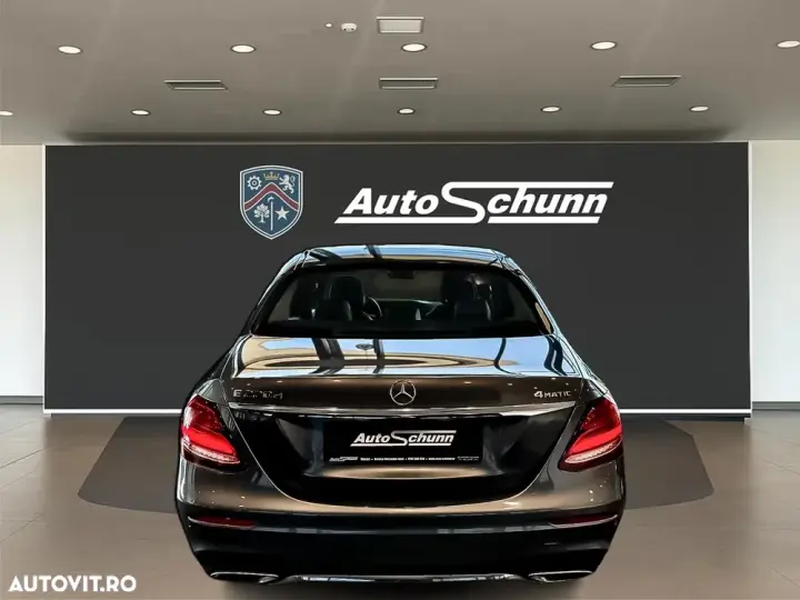 Mercedes-Benz E W213 220 d 4MATIC 9G-TRONIC AMG Line