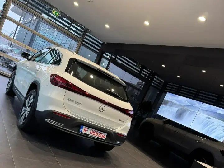 Mercedes-Benz EQA