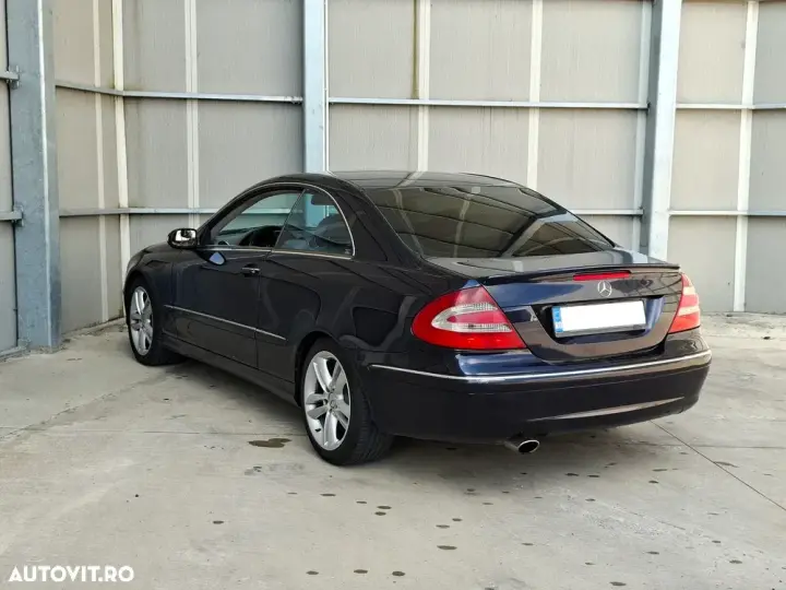 Mercedes-Benz CLK C209