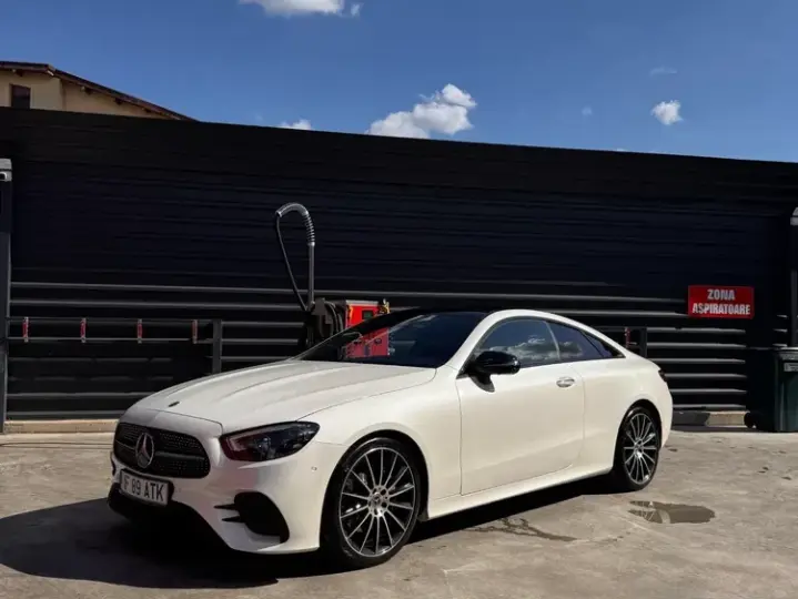 Mercedes-Benz E W213 220 d