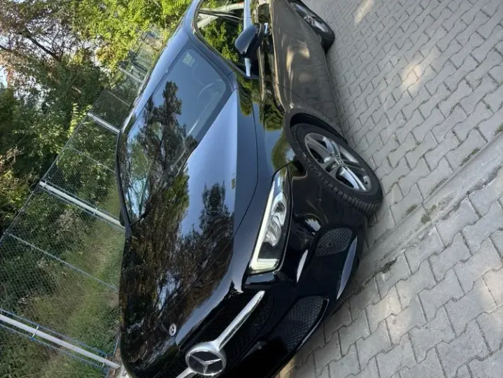 Mercedes-Benz A 180 W177/V177