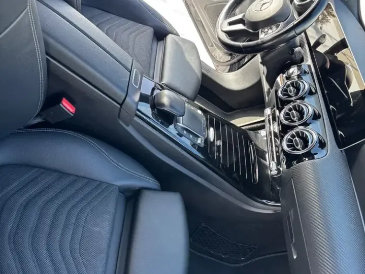 Mercedes-Benz A 180 W177/V177