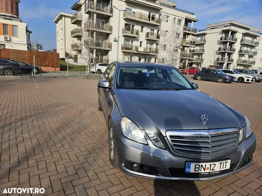 Mercedes-Benz E W212 200 CGI BlueEFFICIENCY 7G-TRONIC Avantgarde — imagine 4