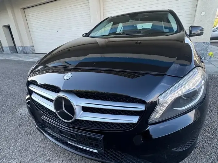 Mercedes-Benz A 250 W176 4Matic BlueEfficiency Aut.