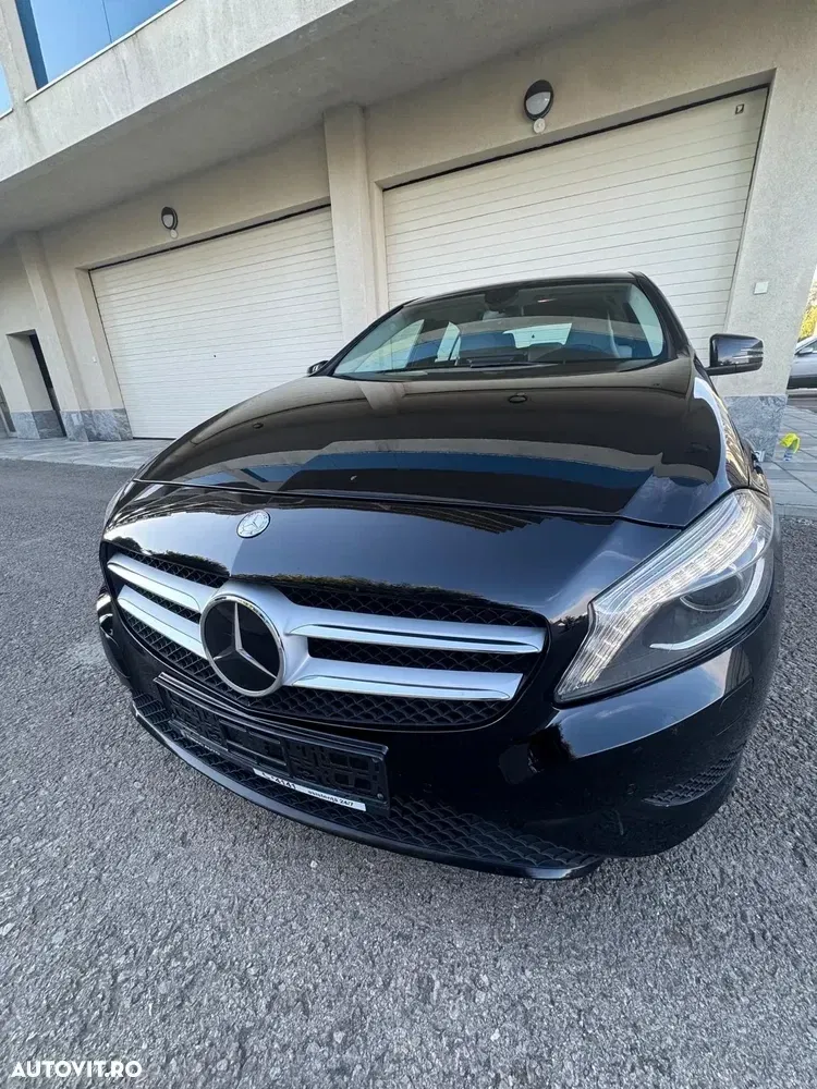 Mercedes-Benz A 250 W176 4Matic BlueEfficiency Aut. — imagine 2
