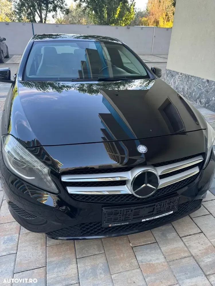 Mercedes-Benz A 250 W176 4Matic BlueEfficiency Aut. — imagine 3