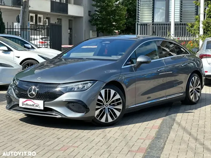 Mercedes-Benz EQE 300 Electric Art