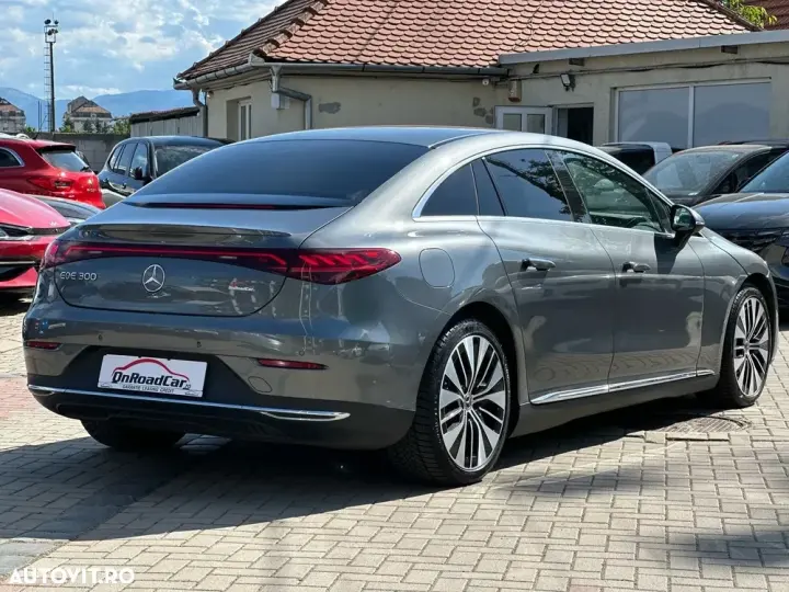 Mercedes-Benz EQE 300 Electric Art