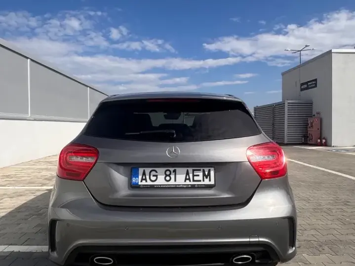 Mercedes-Benz A 200 W176 d 7G-DCT AMG Line