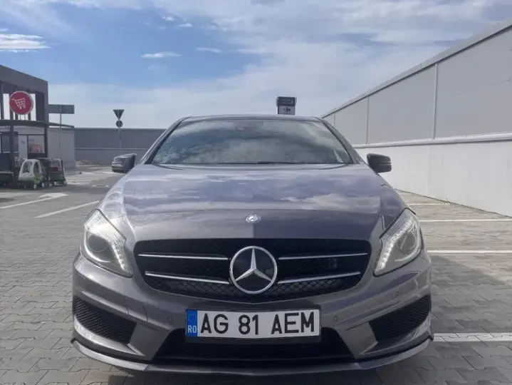 Mercedes-Benz A 200 W176 d 7G-DCT AMG Line