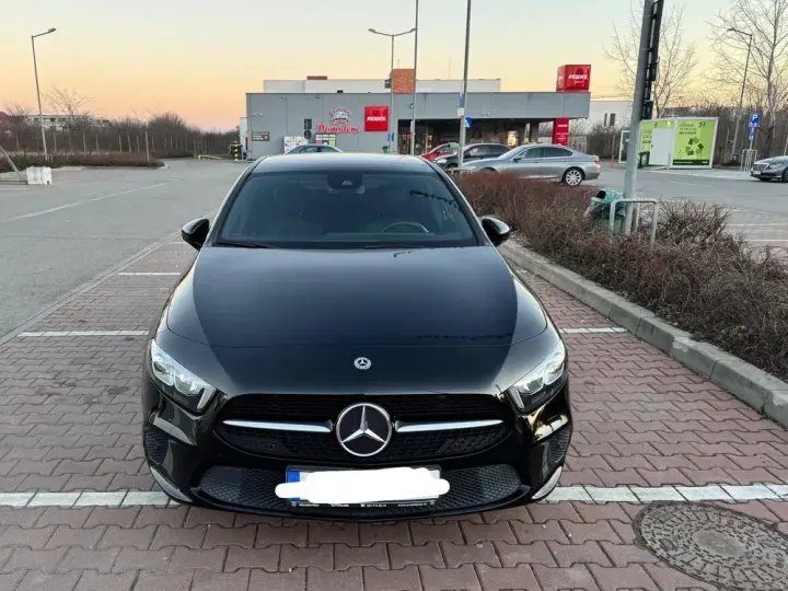 Mercedes-Benz A 200 W177/V177