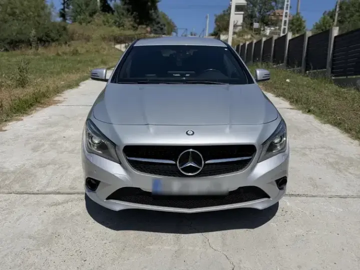 Mercedes-Benz CLA 180 C117