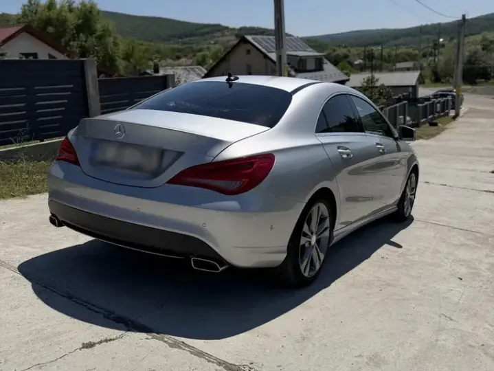 Mercedes-Benz CLA 180 C117