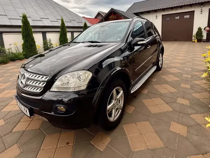 Mercedes-Benz ML W164