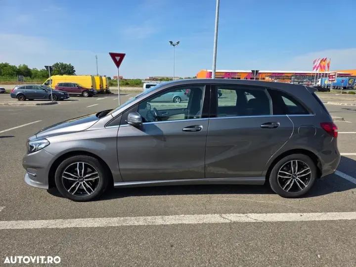Mercedes-Benz B 200 W246 d 7G-DCT