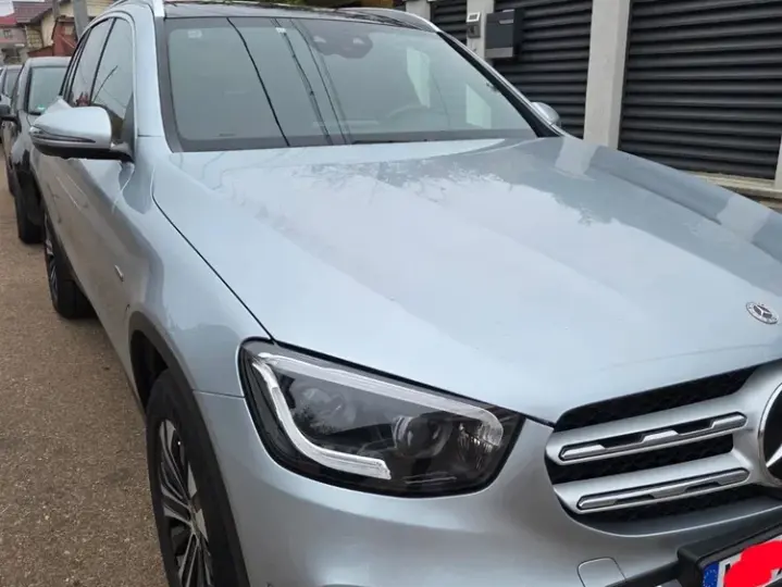 Mercedes-Benz GLC X253 300 e 4MATIC