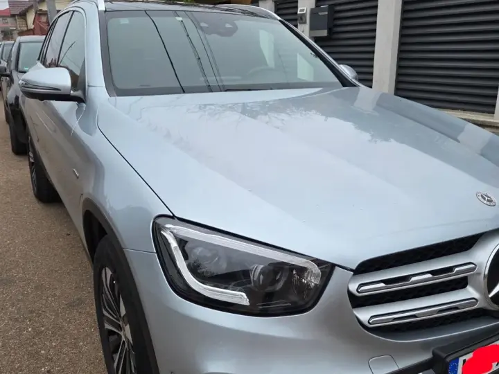 Mercedes-Benz GLC X253 300 e 4MATIC