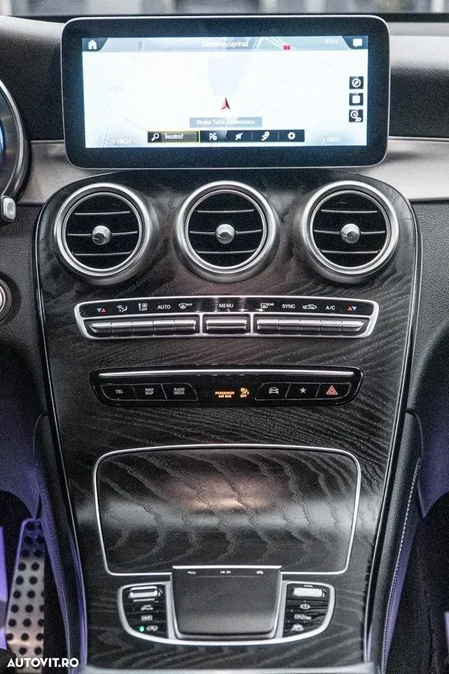 Mercedes-Benz GLC Coupe 300 4Matic 9G-TRONIC AMG Line Plus — imagine 4