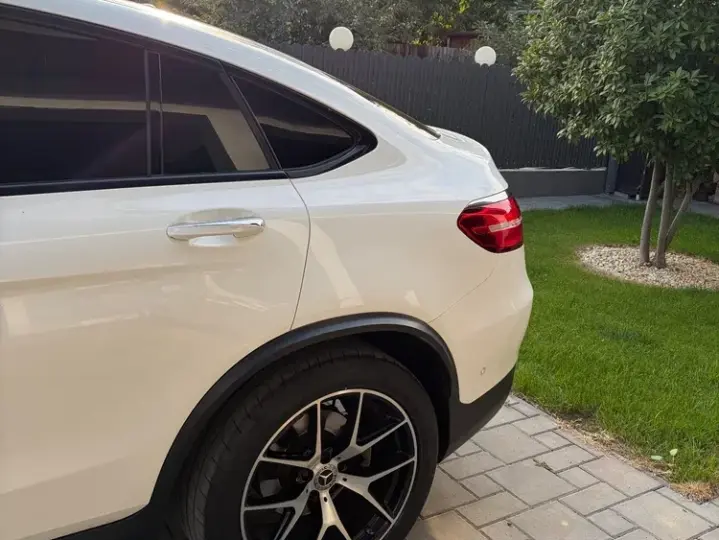 Mercedes-Benz GLC X253 250 d 4MATIC 9G-TRONIC Exclusive