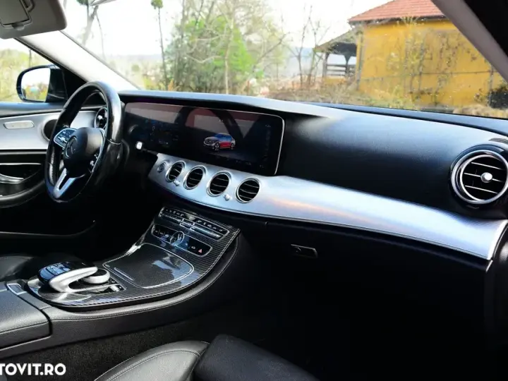 Mercedes-Benz E W213 300 de 9G-TRONIC