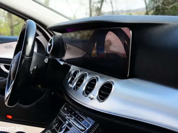 Mercedes-Benz E W213 300 de 9G-TRONIC