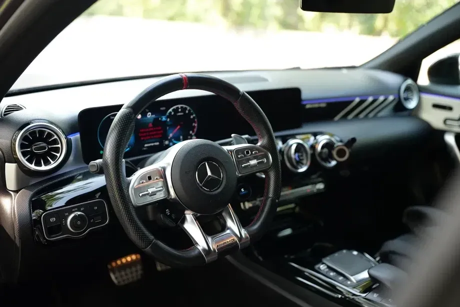 Mercedes-Benz A 35 AMG 4Matic+ Aut. — imagine 5