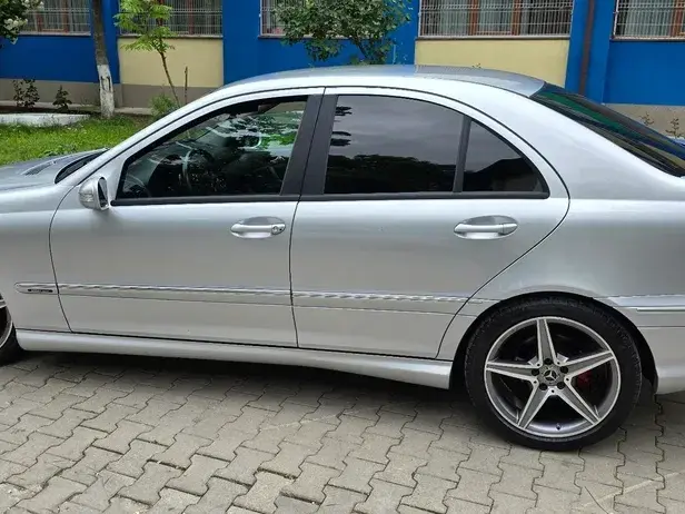 Mercedes-Benz C W203