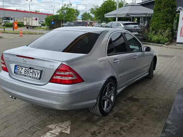 Mercedes-Benz C W203