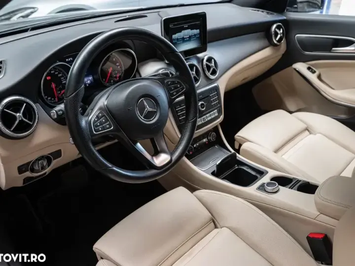 Mercedes-Benz CLA 220 C117 d 7G-DCT