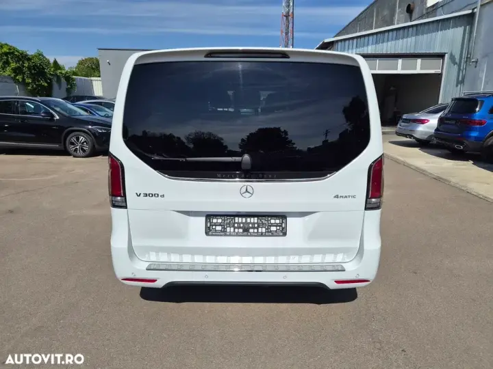 Mercedes-Benz V 300 d Extralang 4Matic 9G-TRONIC Edition