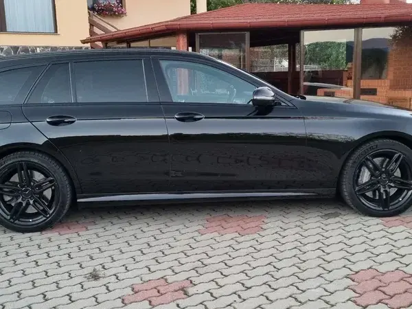 Mercedes-Benz E W213