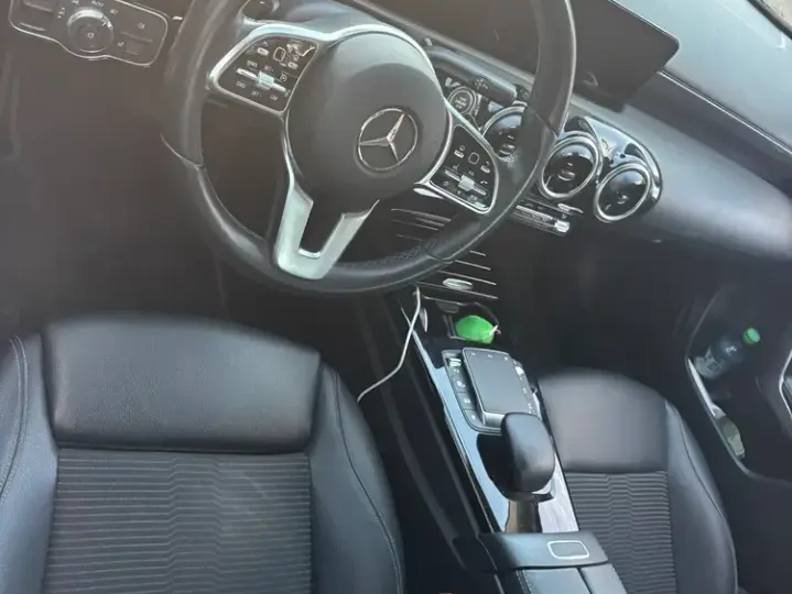Mercedes-Benz A 220 d 8G-DCT