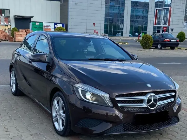 Mercedes-Benz A 200 W176