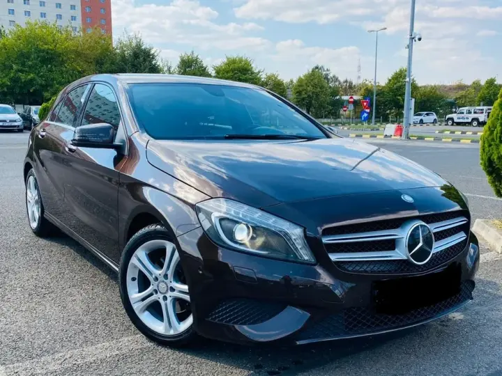Mercedes-Benz A 200 W176