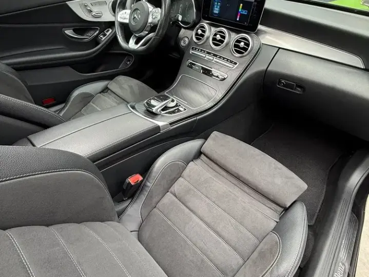 Mercedes-Benz C 220 d 9G-TRONIC AMG Line