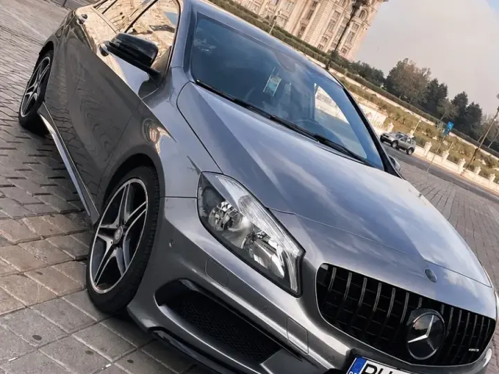 Mercedes-Benz A 180 W176 Standard