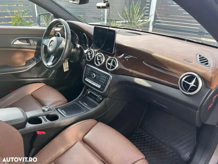 Mercedes-Benz CLA 220 C117