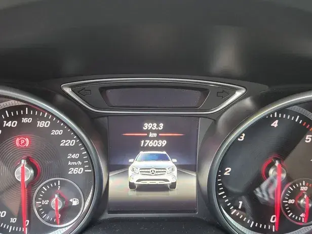 Mercedes-Benz GLA X156 200 d 4MATIC Aut.
