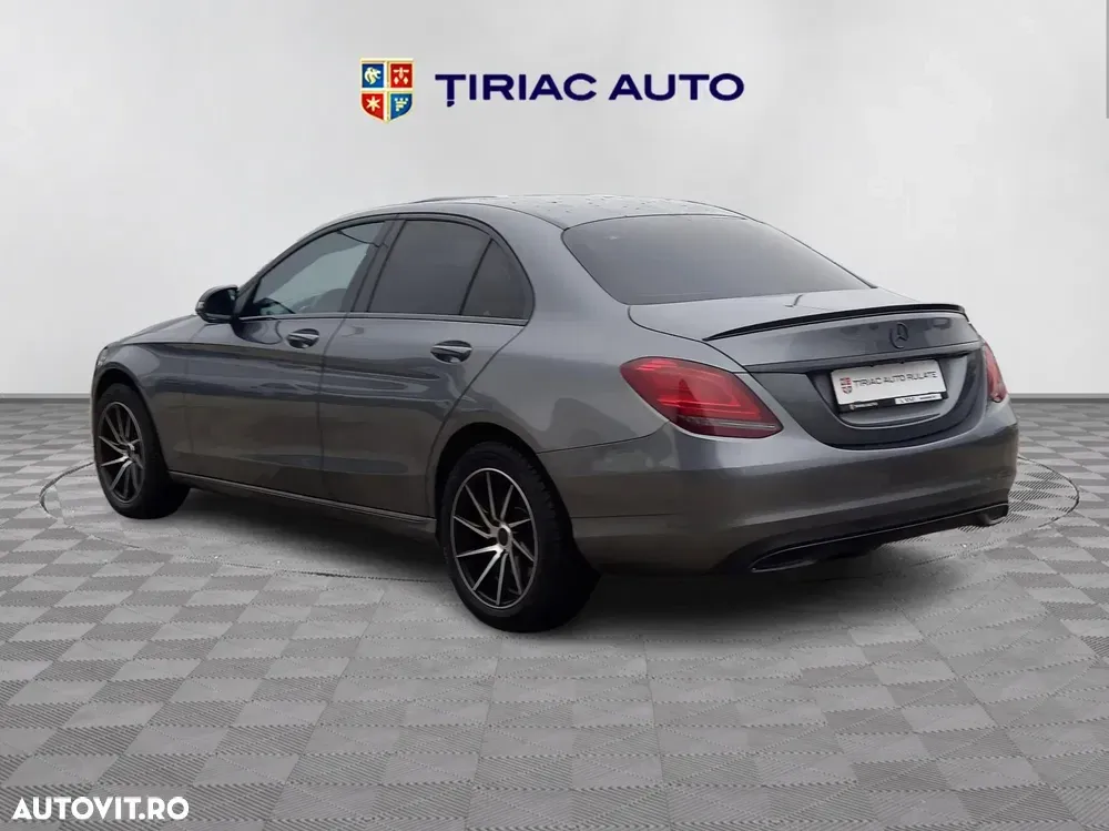 Mercedes-Benz C — imagine 4