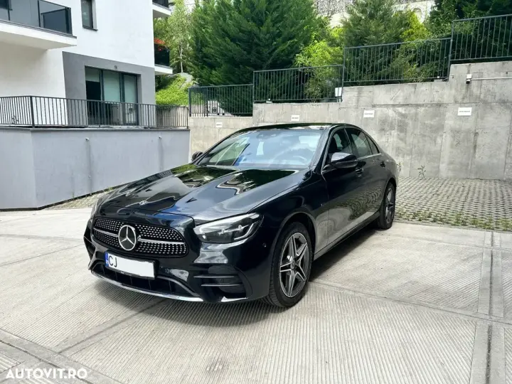 Mercedes-Benz E W213 300 9G-TRONIC AMG Line