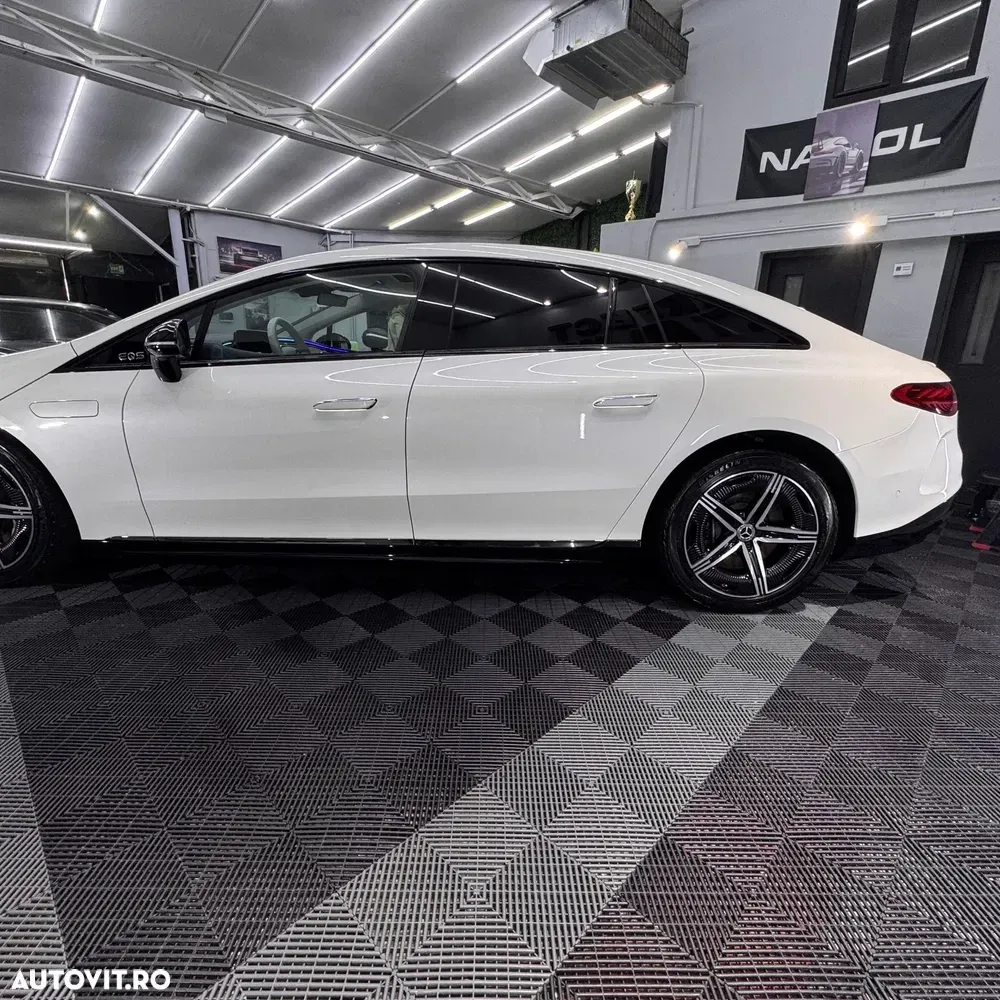 Mercedes-Benz EQS 450+ AMG Line — imagine 4