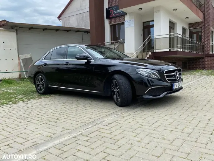 Mercedes-Benz E W213 220 d 9G-TRONIC Avantgarde