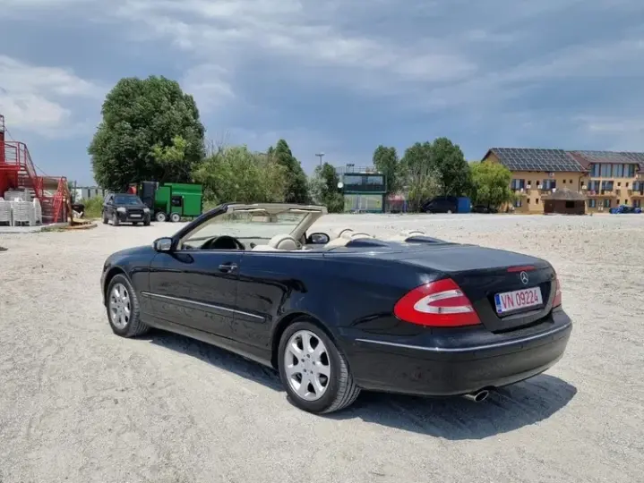 Mercedes-Benz CLK C209