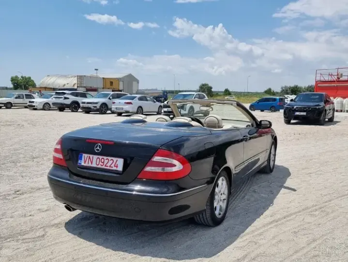 Mercedes-Benz CLK C209