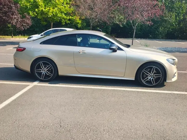 Mercedes-Benz E W213 220 d 4MATIC