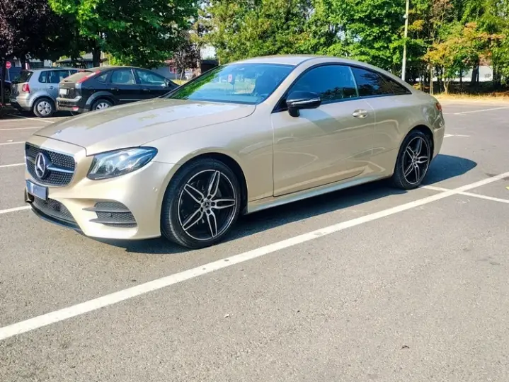 Mercedes-Benz E W213 220 d 4MATIC