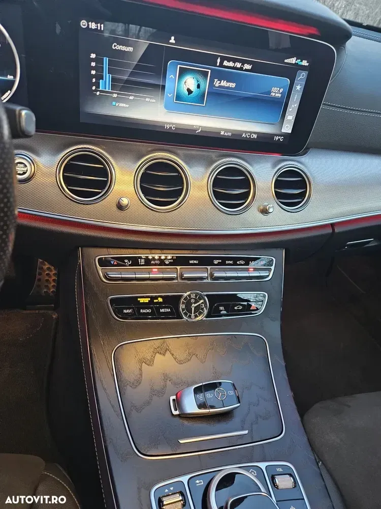 Mercedes-Benz E 220 d 9G-TRONIC AMG Line — imagine 5